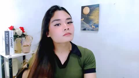 hottie nicole online show from 19, 4, 2026