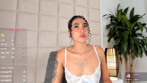 Snapshot of nia_bunny chatting on 17, 1, 2025 Nia online show from 17, 1, 2025