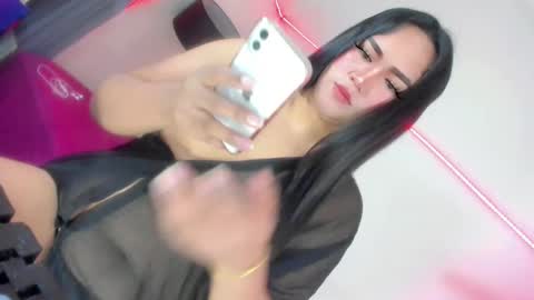 nia_jaxx online show from 22, 5, 2026