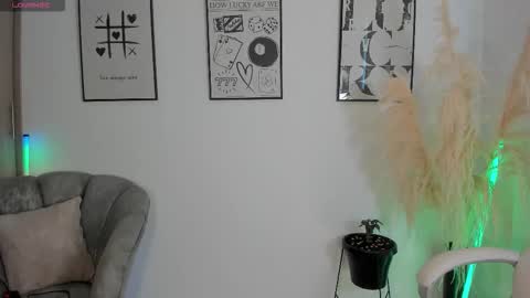 Nia online show from 19, 11, 2025