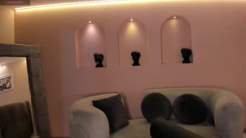 Call me Nia  online show from 6, 10, 2025