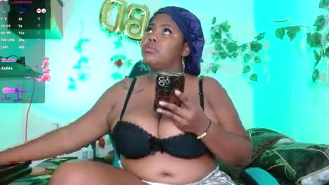 Niawk online show from 8, 4, 2026