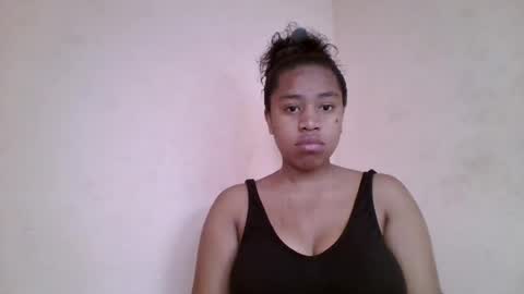 Snapshot of nicelly01 chatting on 28, 6, 2026 nicelly01 online show from 28, 6, 2026