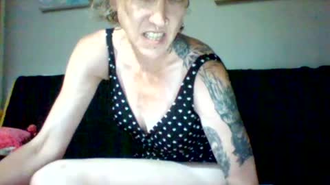 Snapshot of nici1977666 chatting on 25, 6, 2026 nics online show from 25, 6, 2026