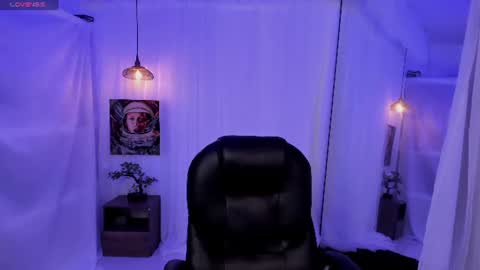 nick fenix online show from 3, 7, 2026
