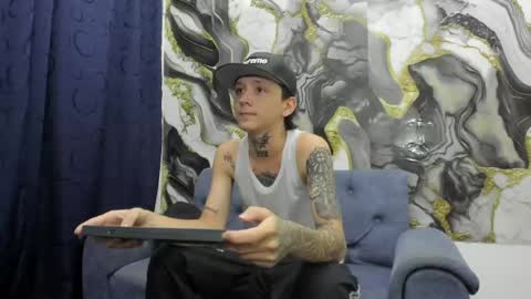 Snapshot of nick_straightboy chatting on 4, 6, 2026 Nick online show from 4, 6, 2026