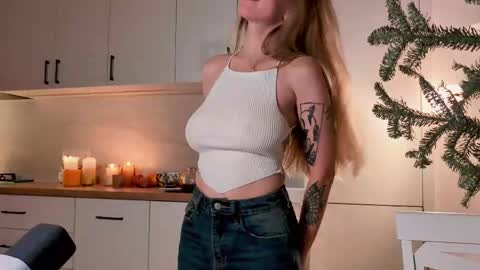 Snapshot of nickacherie chatting on 8, 1, 2026 Nicka Cherie online show from 8, 1, 2026