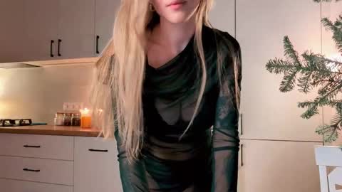 Snapshot of nickacherie chatting on 10, 1, 2026 Nicka Cherie online show from 10, 1, 2026