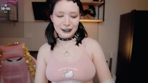 Snapshot of nickari_x chatting on 28, 2, 2026 nickari_x online show from 28, 2, 2026