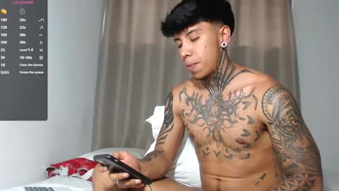 Nickhot0609 online show from 26, 2, 2025