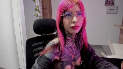   Help me reach 100 thumbs up online show from 3, 3, 2025