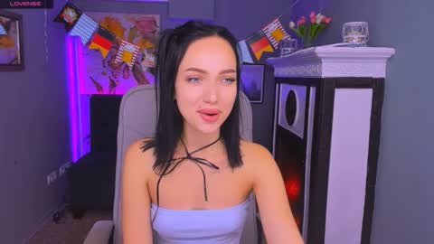 Snapshot of nicki_lovex chatting on 22, 9, 2025 nicki_lovex online show from 22, 9, 2025