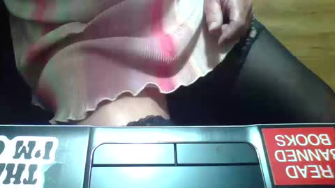 nickibabe1980 online show from 15, 10, 2025