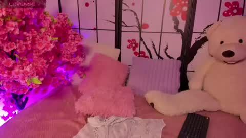 Snapshot of nickie_reed_ chatting on 6, 7, 2026 nickie_reed_ online show from 6, 7, 2026