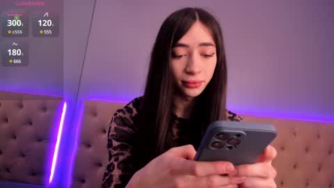 Snapshot of nickierainer chatting on 8, 12, 2024 Nickie online show from 8, 12, 2024