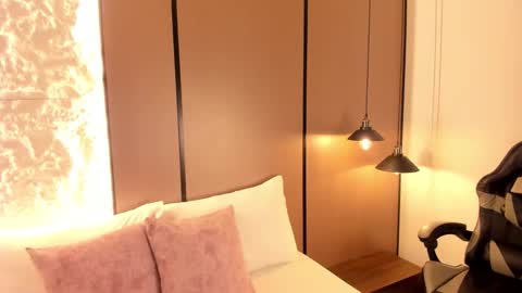 Snapshot of nicky_peyton chatting on 21, 12, 2025 Nicky online show from 21, 12, 2025