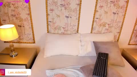 Snapshot of nicky_peyton chatting on 22, 12, 2025 Nicky online show from 22, 12, 2025