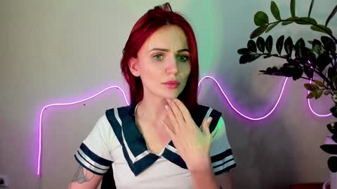 Nicky Weekends online show from 18, 12, 2024