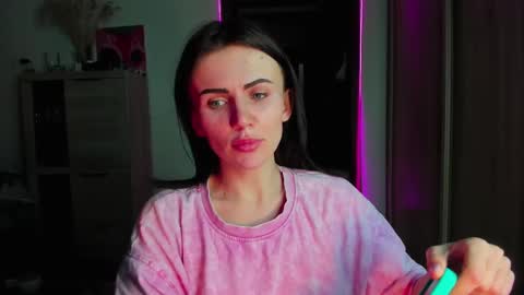 Nicky Weekends online show from 9, 3, 2025