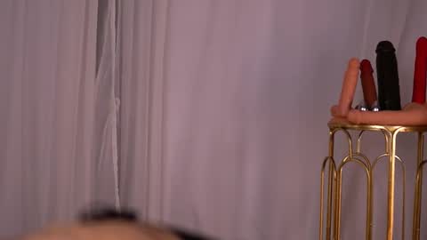 Nicky online show from 12, 10, 2025