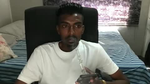 james online show from 23, 11, 2025