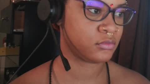 nickythehawtie online show from 2, 3, 2026