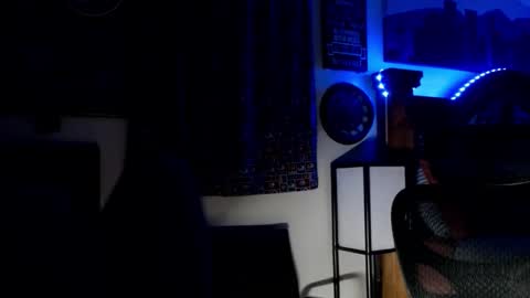 nickytrapz69 online show from 19, 11, 2025