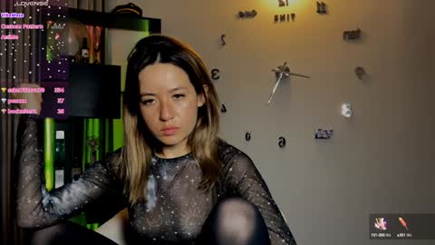Snapshot of nickywindsor chatting on 13, 12, 2024 Nicky online show from 13, 12, 2024