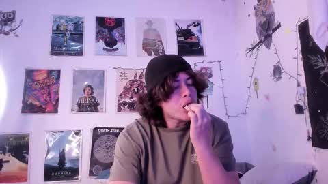Snapshot of nico_bulge chatting on 22, 9, 2025 Nicols online show from 22, 9, 2025
