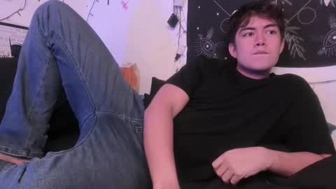 Snapshot of nico_bulge chatting on 28, 10, 2025 Nicols online show from 28, 10, 2025