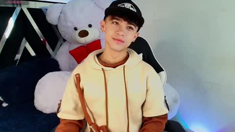 Snapshot of nico_cruz chatting on 14, 2, 2025 nico online show from 14, 2, 2025