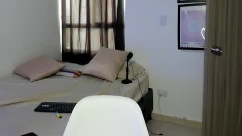 nicol online show from 27, 11, 2025