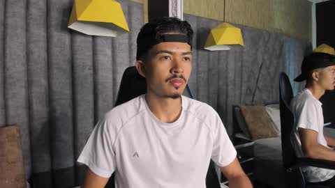 Nicolai online show from 4, 12, 2025