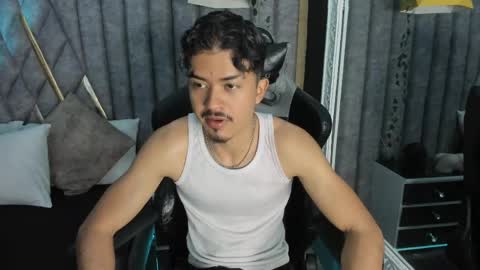 Snapshot of nicolaikarav chatting on 26, 4, 2026 Nicolai online show from 26, 4, 2026