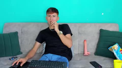 nicolastorres__ online show from 7, 3, 2026