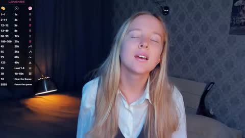 Nicoletta online show from 23, 9, 2025