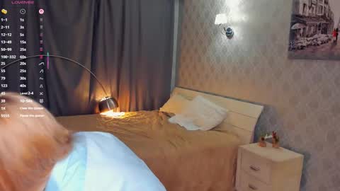 Nicoletta online show from 14, 11, 2025