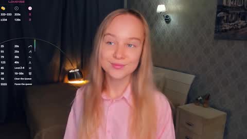 Nicoletta online show from 16, 11, 2025