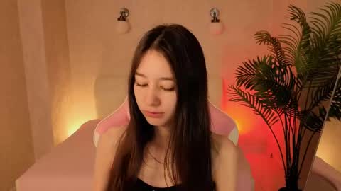 Snapshot of nicole_brownie chatting on 26, 5, 2026 Nicole online show from 26, 5, 2026