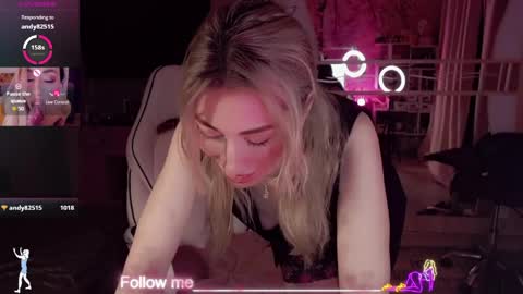 Nicole online show from 11, 4, 2026