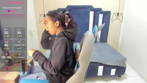 Snapshot of nicole_samantha chatting on 4, 3, 2025 Samantha online show from 4, 3, 2025