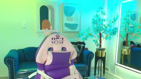 Nicolle online show from 14, 1, 2026