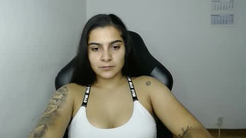 Snapshot of nicoleever chatting on 6, 11, 2025 nicoleever online show from 6, 11, 2025
