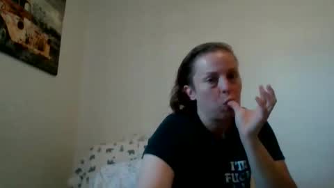 Nicole online show from 19, 4, 2026