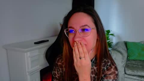 nicoleirisxxx online show from 10, 2, 2026