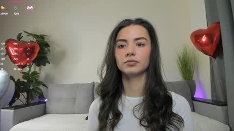 Snapshot of nicoleluuv chatting on 19, 2, 2025 Dua Lipa online show from 19, 2, 2025