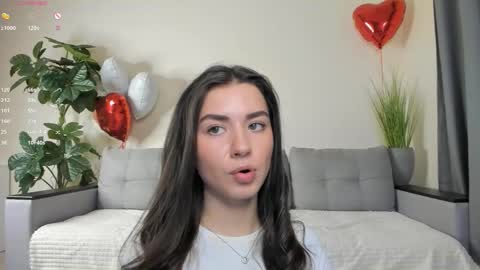 Snapshot of nicoleluuv chatting on 9, 3, 2025 Dua Lipa online show from 9, 3, 2025