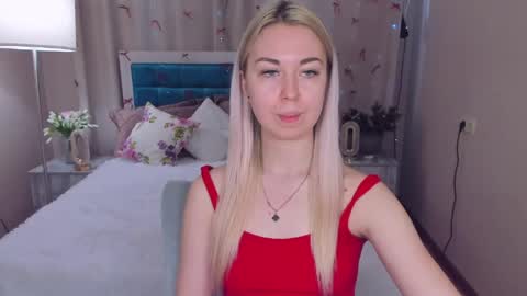 NicoleStunning online show from 9, 5, 2026