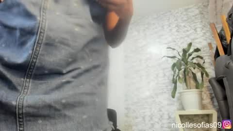 nicolle4 online show from 8, 4, 2026