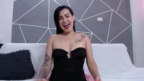 Snapshot of nicolle_gomes chatting on 18, 2, 2026 nicolle gomes online show from 18, 2, 2026